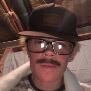 Meet your Posher, Colby